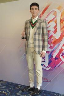 白袜男明星,时尚与魅力的完美融合